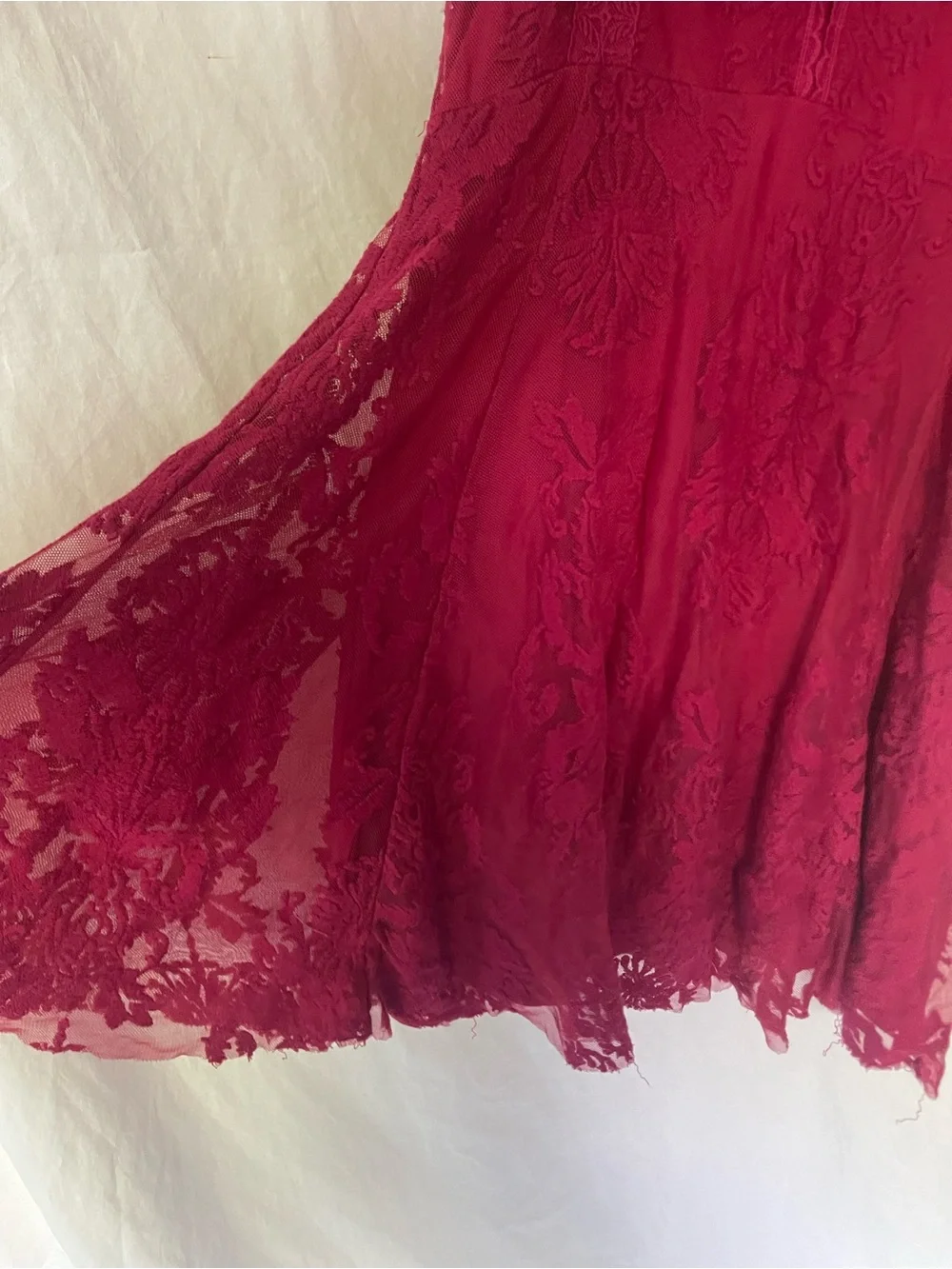 Free People Boho berry Lace Slip Dress V-Neck Mesh Mini Dress Size 6 indie date